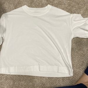 Everlane cropped white tee
